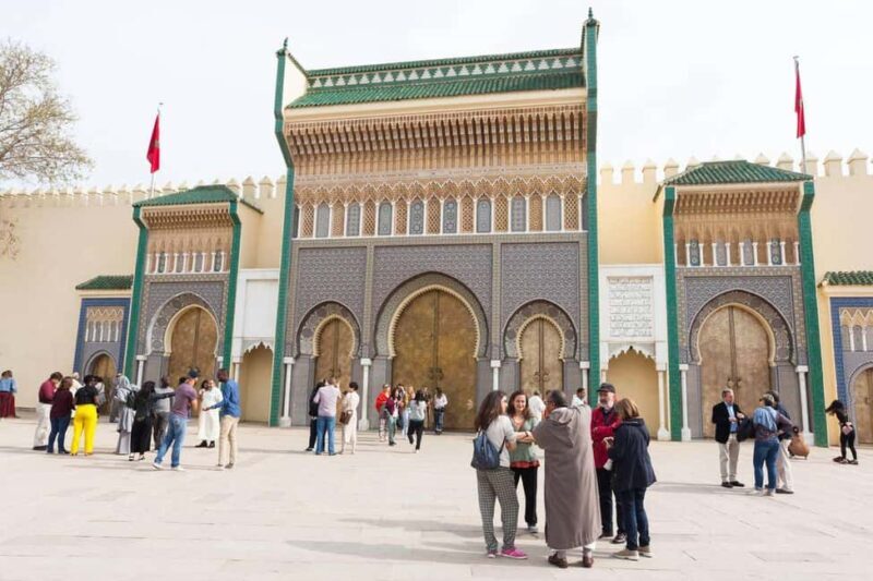 Fes: Museum, Al Attarine Madrasa & Tannery and Medina Tour - Exploring the Medina of Fes: A Closer Look