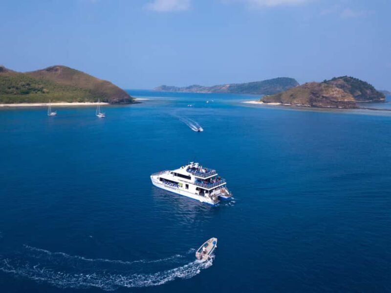 Fiji: Yasawa Islands Explorer Cruise with Lunch - Key Points