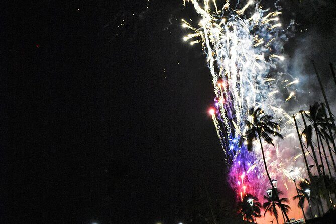 Fireworks Waikiki Gondola Cruise -lots of fun- - FAQ
