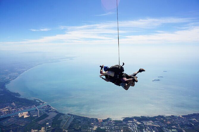 First Jump Tandem Skydive Pattaya Include Pickup Transfer - The Practicalities: Timing, Cost, and Group Size