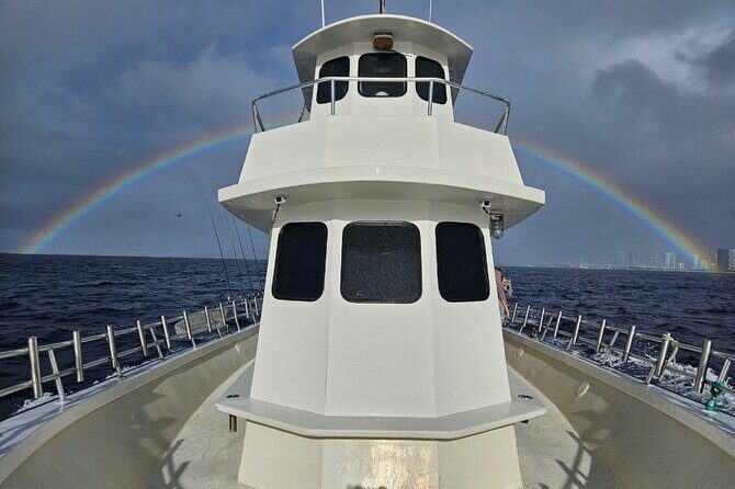 Fishing in Waikiki - An Introduction to the Waikiki Fishing Tour