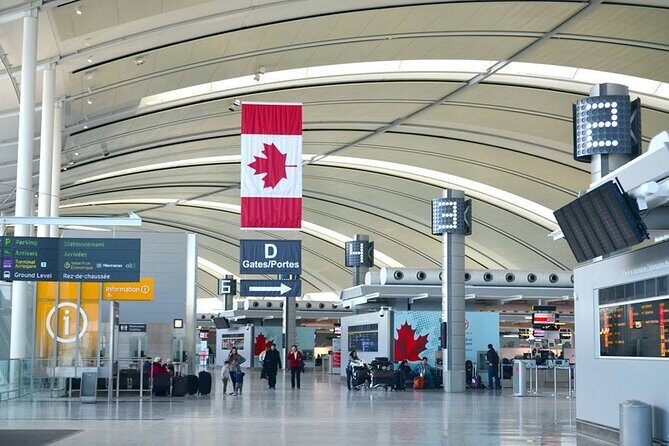 Fixed Price- Black Car service from Toronto Airport OR Niagara Falls - The Sum Up