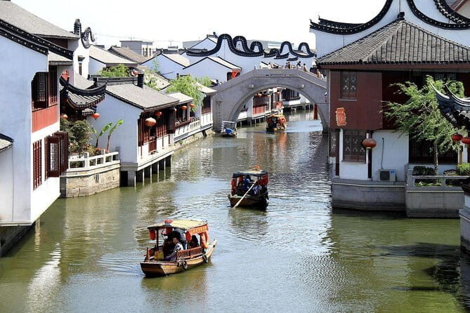 Flexible Airport Layover Tour of Shanghai City Highlights with Spa Option - Who Should Consider This Tour?