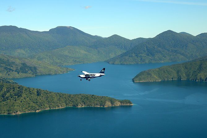 Flight Experience our Water and Wilderness Scenic Tour - Key Points