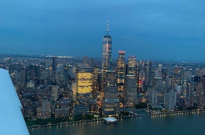 Flight Over New York City Hudson River - An In-Depth Look at the Flight Experience