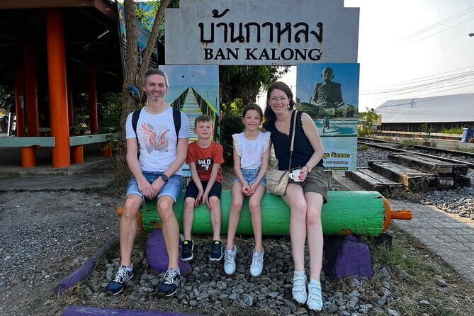 Floating and Railway Markets with Kwan Damnoen Restuarant - Frequently Asked Questions
