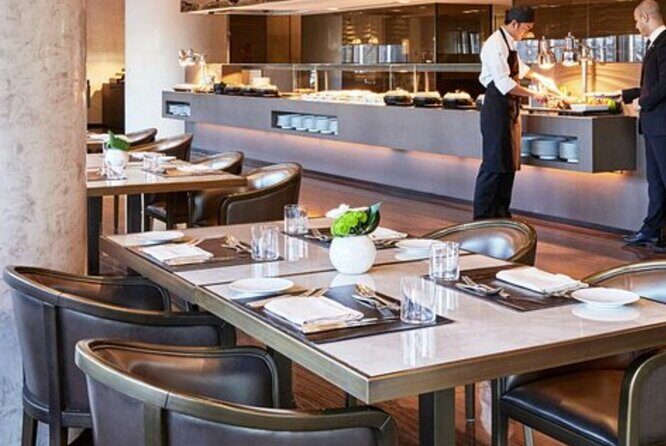 Floor 124 Burj Khalifa Ticket With Dinner at The Burj Club - What the Tour Offers: An In-Depth Look