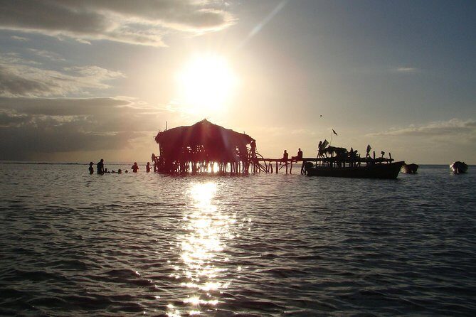Floyd's Pelican Bar [Private Transportation] - Key Points