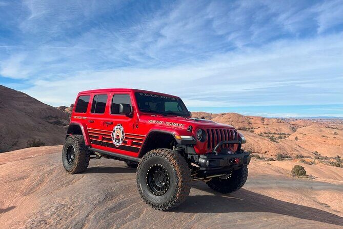 Follow Along and Ride Along Off Road Jeep Tours in Moab Utah - An In-Depth Look at the Tour