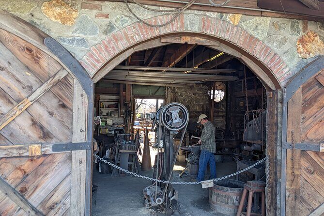 Folsom Scavenger Hunt Walking Tour and Game - A Closer Look at the Experience