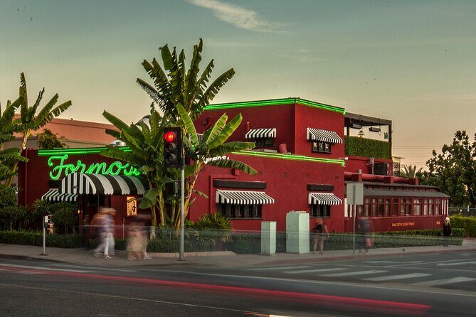Food and Drink Tasting at the Historic Formosa Cafe - Key Points