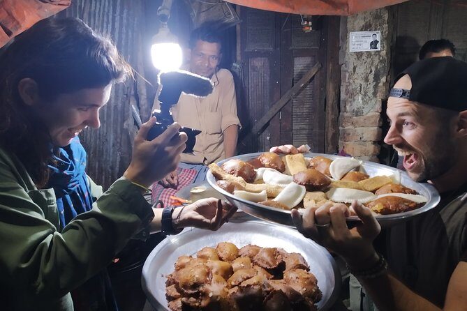 Food Tour in Dhaka : Taste the Best Foods of Dhaka - Key Points
