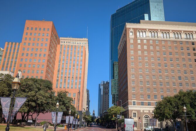 Fort Worth Scavenger Hunt Walking Tour and Game - FAQs