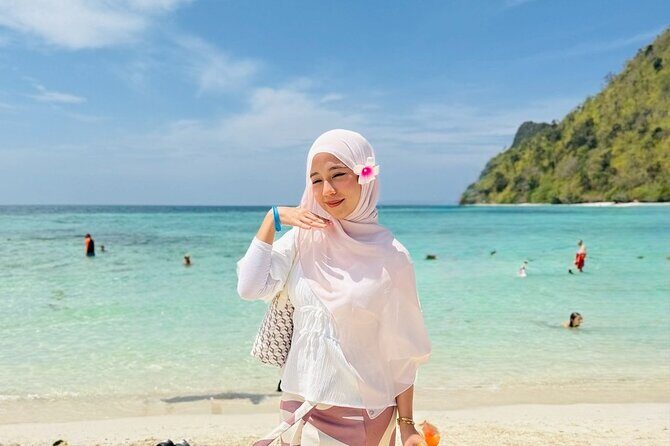 Four Islands Speedboat Trip from Krabi - Chicken Island – Unique Rocks and Snorkeling (45 minutes)