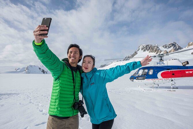 Fox Glacier: Neve Discoverer Helicopter Flight with Snow Landing - Who Should Consider This Tour?