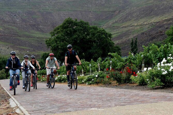 Franschhoek Winelands Meander © - A Detailed Look at the Franschhoek Winelands Meander
