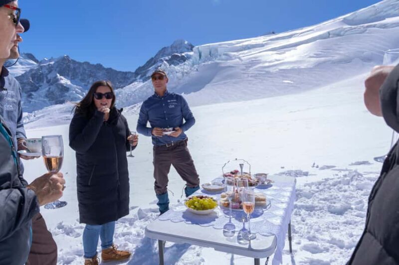 Franz Josef: Helicopter - Picnic Amongst the Peaks - The Sum Up