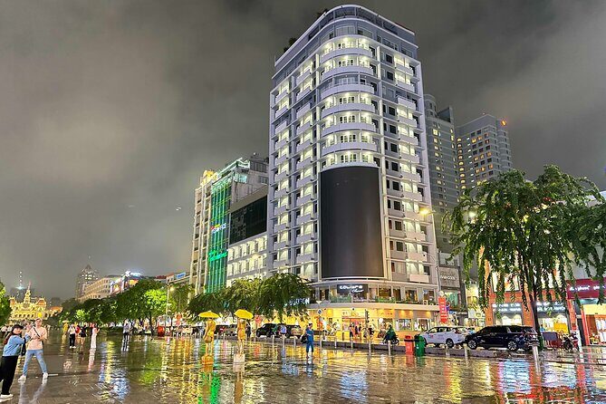 [Free E-sim] Evening Walking Tour in Saigon - A Detailed Look at the Saigon Evening Walking Tour