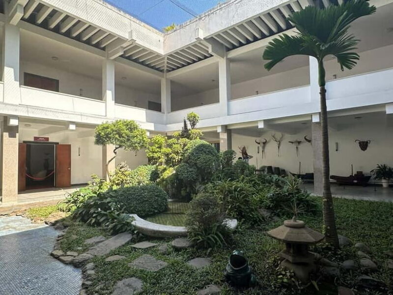 Free E-Sim War Remnants Museum & Independence Palace Tour - Key Points