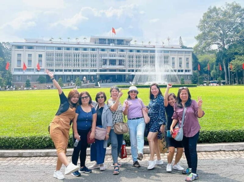 Free E-Sim War Remnants Museum & Independence Palace Tour - Exploring the Tour: What You Can Expect