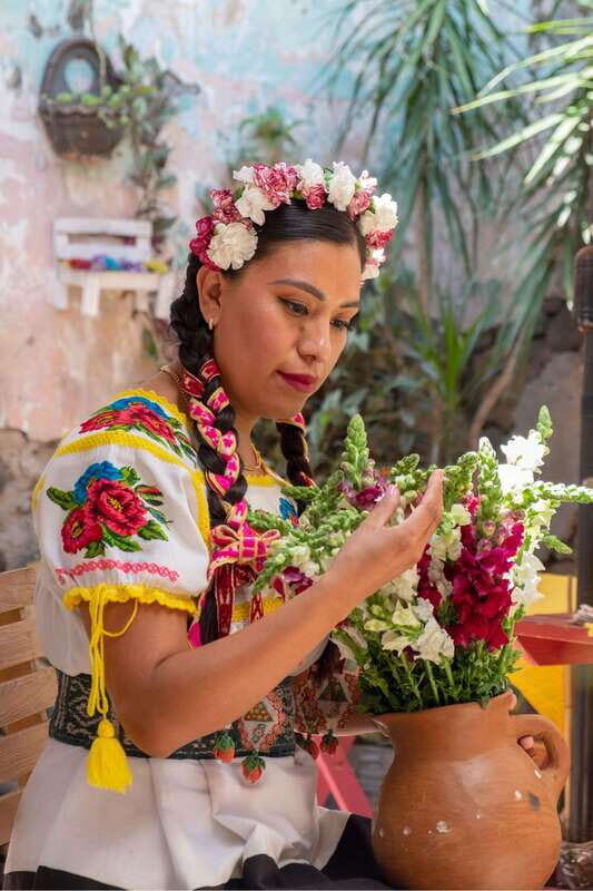 Frida for a day in Xochimilco - Who Will Enjoy This Experience?