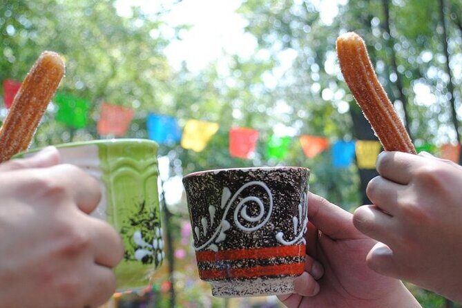 Frida Kahlo VIP - Bike & Churros [Museum Tickets Included] - Starting Point and First Stop: Jardin Centenario