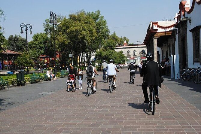 Frida Kahlo VIP - Bike & Churros [Museum Tickets Included] - Additional Stops and the Neighborhood Vibe