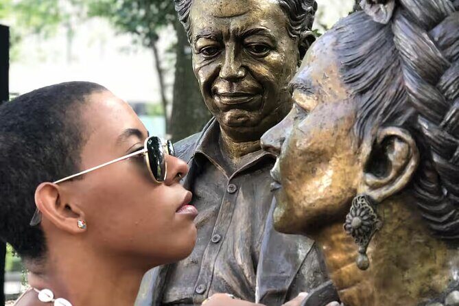 Frida Kahlo VIP-Walk, Market and Churros Museum Tickets Included - Exploring the Coyoacán Neighborhood