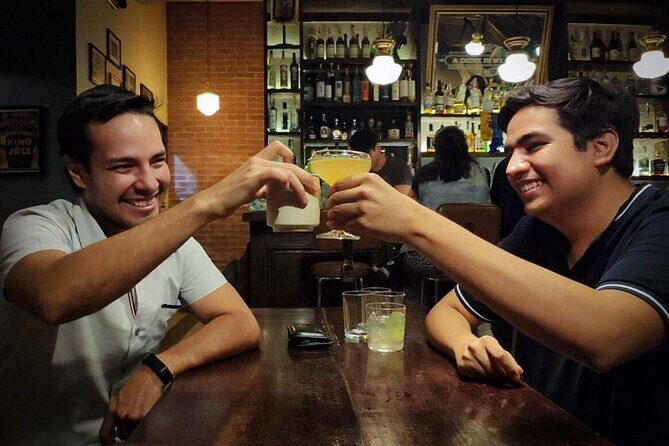 Friday Night Bar Crawl in Guadalajara, Mexico - Key Points