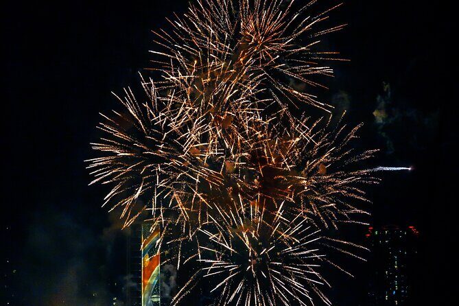 Friday Night Firework Cruise in Waikiki - The Value of This Experience