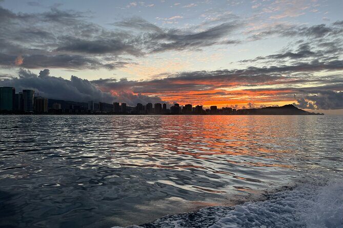 Friday Night Waikiki Fireworks Cruise - Who Should Consider This Tour?
