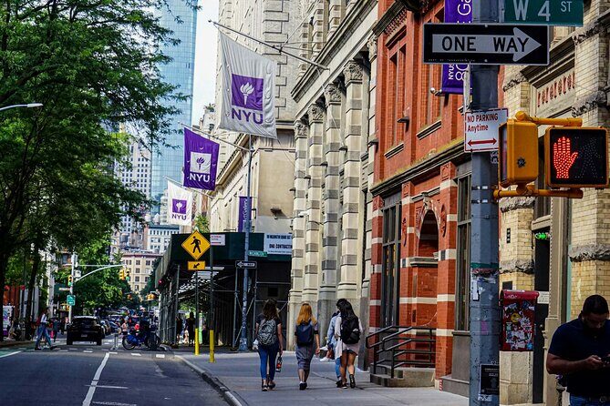 Friends Filming Locations in New York City with Private Guide - FAQs