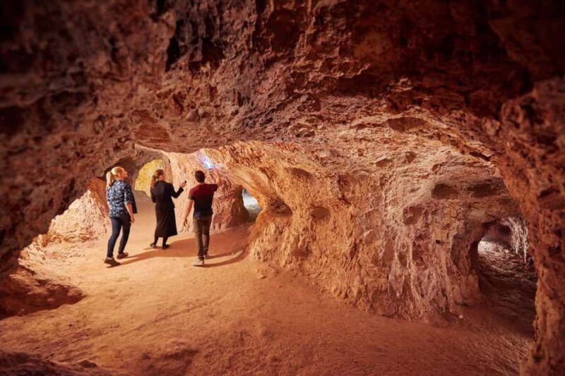 From Adelaide: 7-Day Adventure Tour to Uluru - Transportation and Group Dynamics