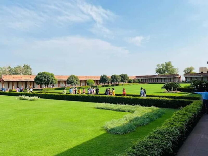 From Agra: Fatehpur Sikri Guided Tour - Who Should Consider This Tour?