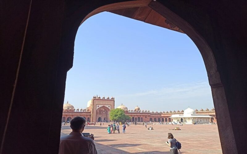 From Agra: One Day Trip of Taj Mahal & Fatehpur Sikri - Practical Considerations