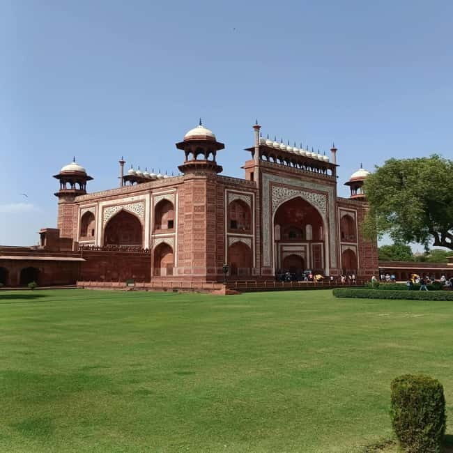 From Agra: Private Taj Mahal and Mathura & Vrindavan tour - A Practical Look at the Private Taj Mahal and Mathura & Vrindavan Tour