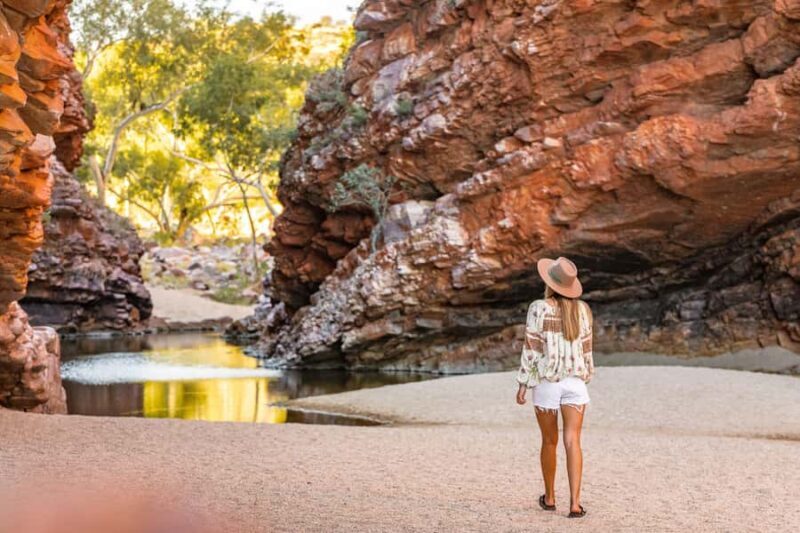 From Alice Springs/Yulara: 4-Day Red Centre 4WD Camping Tour - Walking and Physical Demands
