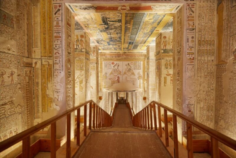From Aswan: 3-Day Cruise to Luxor with Hot Air Balloon - Day 2: Edfu Temple and Scenic Sailing