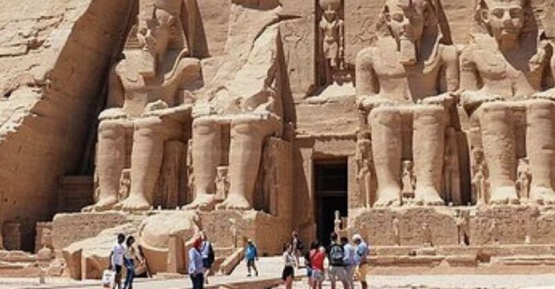 From Aswan: Abu Simbel Private Day Tour with Lunch - Returning to Aswan