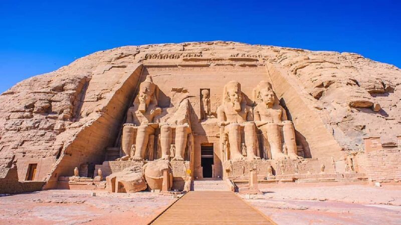 From Aswan: Abu Simbel Temples and & Nefertari Temple by Air - The Itinerary in Detail