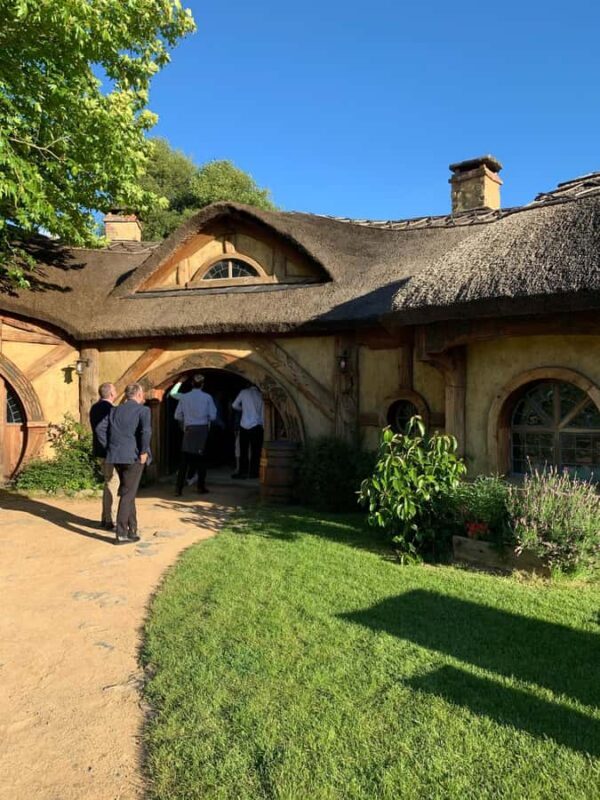 From Auckland: Hobbiton Movie Set - Private Tour - FAQ