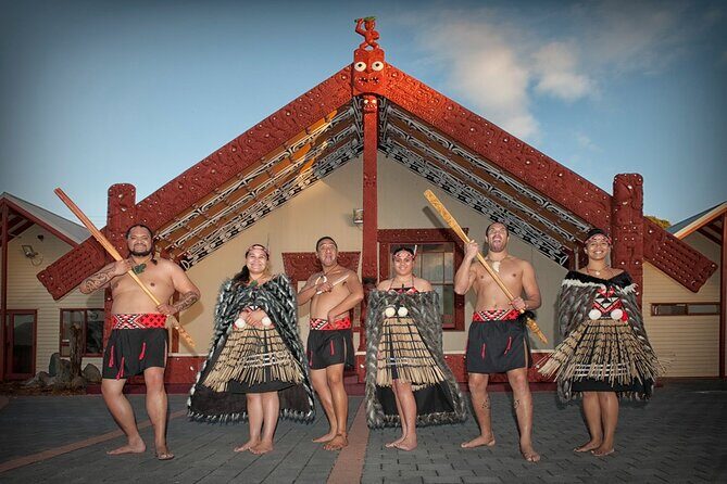From Auckland to Rotorua Waiotapu and Activity Combinations - Key Points