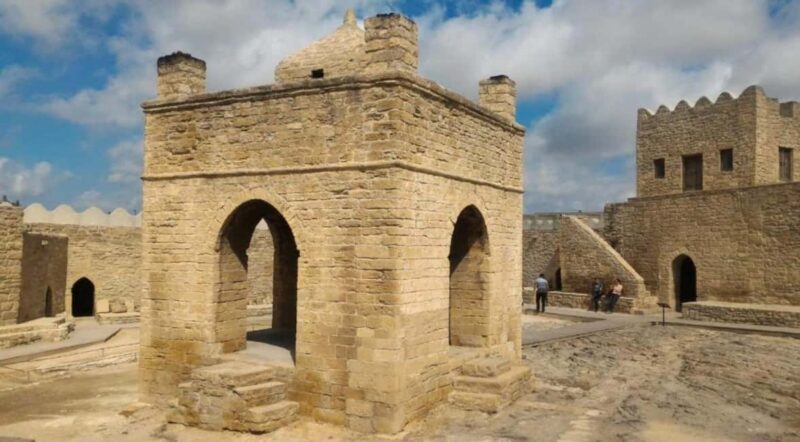 From Baku: Ateshgah Fire Temple and Yanar Dag Tour - An Introduction to Azerbaijan’s Fire Heritage
