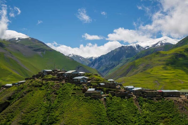 From Baku: Guba and Khinaliq Trip with Homemade Lunch - Reaching Khinaliq: The Highest Village in the Caucasus