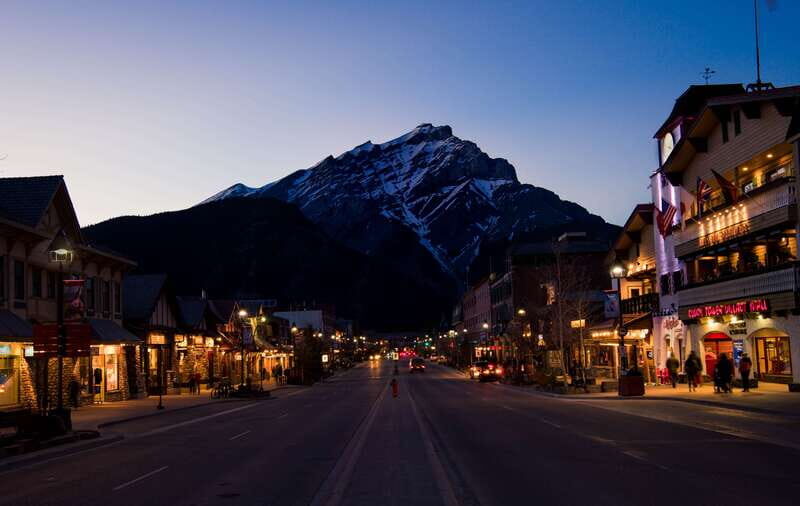 From Banff/Canmore: Deep 1 Day Tour in Banff National Park - A Deep Dive into the Tour Experience