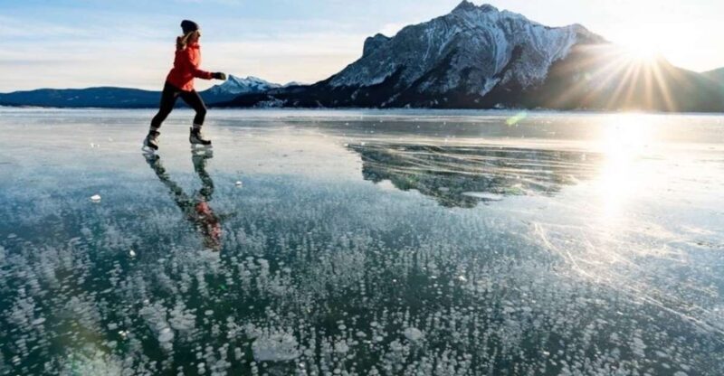 From Banff: Icefields Parkway & Abraham Lake Ice Bubbles - Key Points