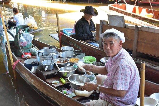 From Bangkok : Kanchanaburi Tour with Floating market Visit - Starting the Day: Mae Klong Railway Market