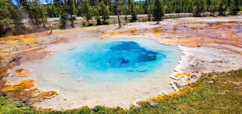 From Bozeman: Exclusive Yellowstone Tour (2 Days & 1 Night) - From Bozeman: Exclusive Yellowstone Tour (2 Days & 1 Night)