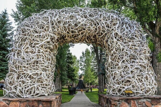 From Bozeman Yellowstone and Teton Tour 3 Days and 2 Nights - Introduction: A Practical Look at a Scenic 3-Day Tour