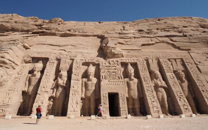 From Cairo: Abu Simbel Day Tour with Flights & Private Guide - What to Expect at Abu Simbel